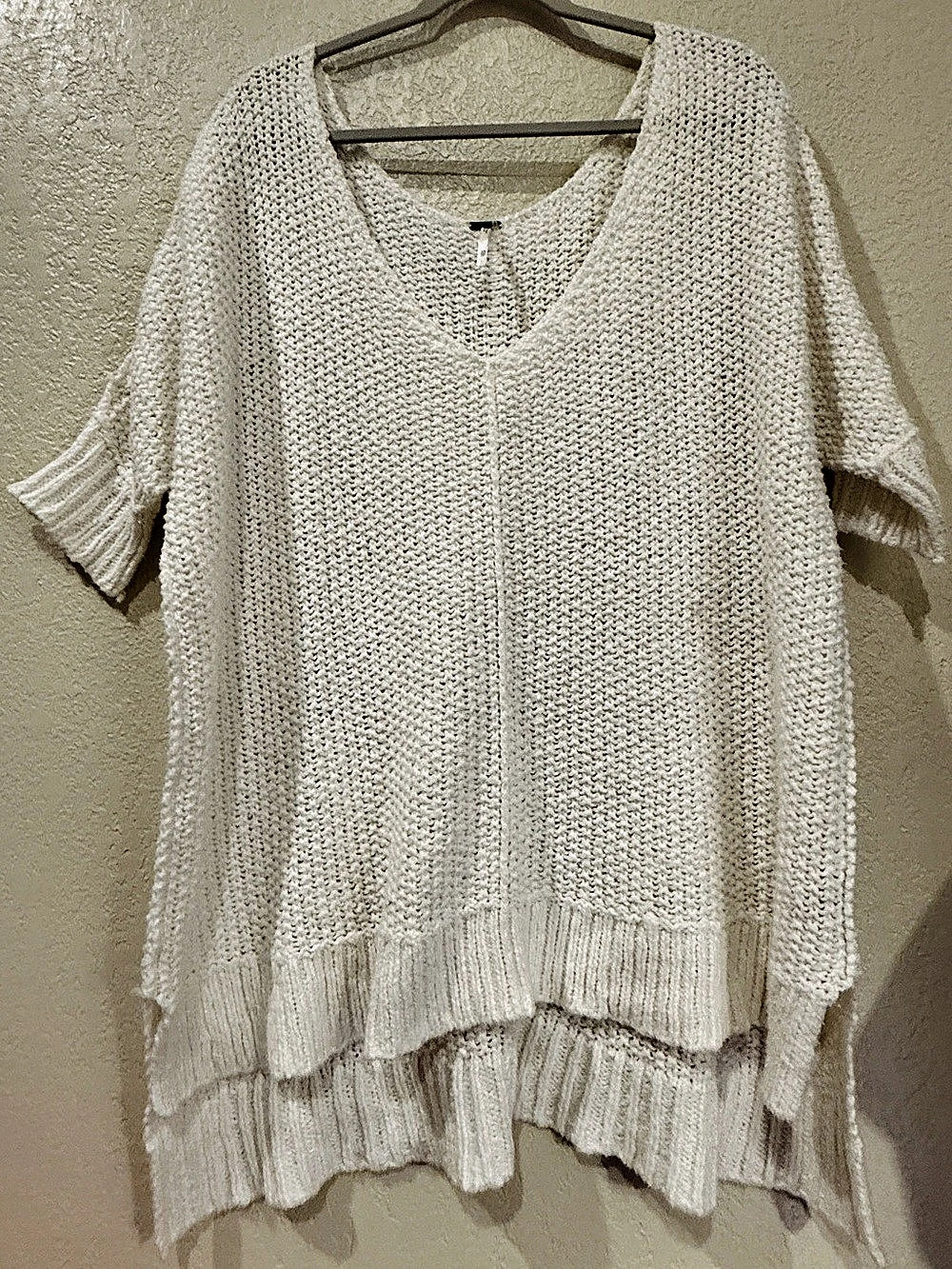 Free People Easy Street Tunic White V-Neck Knit Sweater XS